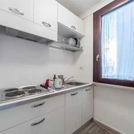 Bed & Breakfast Awesome